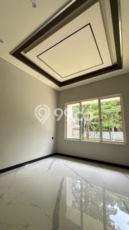 Dijual Rumah Mewah Megah Dengan View Eksklusif di Gading Serpong, Tangerang Dijual Rumah Mewah Megah Dengan View Eksklusif di Gading Serpong, Tangerang