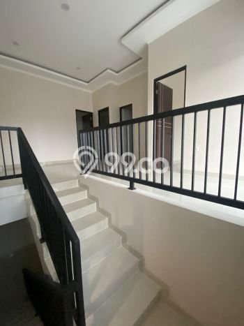 Dijual Hunian Rumah Terawat 4 KT di Serpong Regency Melati Mas, Tangerang Selatan Dijual Hunian Rumah Terawat 4 KT di Serpong Regency Melati Mas, Tangerang Selatan