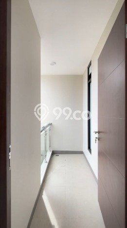 Hunian Mewah LB 177m2 Siap Pakai Desain Elegan di Meruya, Jakarta Barat Hunian Mewah LB 177m2 Siap Pakai Desain Elegan di Meruya, Jakarta Barat