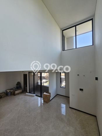 Dijual Rumah Luas Megah Dengan View Eksklusif di Gading Serpong, Tangerang Dijual Rumah Luas Megah Dengan View Eksklusif di Gading Serpong, Tangerang