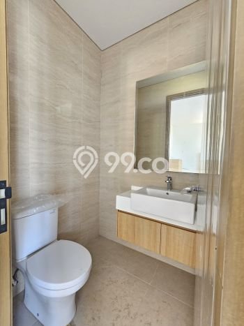 Dijual Rumah Luas Megah Dengan View Eksklusif di Gading Serpong, Tangerang Dijual Rumah Luas Megah Dengan View Eksklusif di Gading Serpong, Tangerang