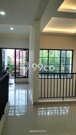 Rumah Luas Asri 3 KT Siap Huni di Graha Raya Bintaro Tangerang Selatan Rumah Luas Asri 3 KT Siap Huni di Graha Raya Bintaro Tangerang Selatan