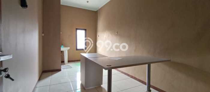 Ruko Disewakan di Pekayon, Luas 120m², Area Bisnis, Akses Utama Ruko Disewakan di Pekayon, Luas 120m², Area Bisnis, Akses Utama