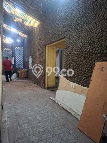 Gudang disewakan lokasi strategis Duren Sawit Jakarta Timur 450m2 Gudang disewakan lokasi strategis Duren Sawit Jakarta Timur 450m2