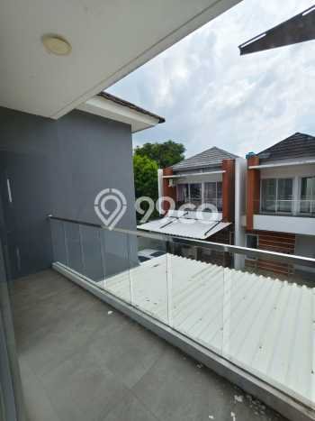 Jual Rumah Eksklusif 3 KT di Jatikramat, Bekasi Jual Rumah Eksklusif 3 KT di Jatikramat, Bekasi