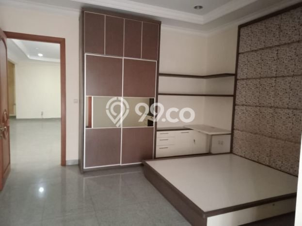 FEATURED! Rumah kawasan Permata Buana, 4 KT, Area Premium, LT 200m2m² LB 200m2m² FEATURED! Rumah kawasan Permata Buana, 4 KT, Area Premium, LT 200m2m² LB 200m2m²