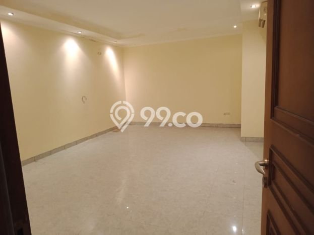 FEATURED! Rumah kawasan Permata Buana, 4 KT, Area Premium, LT 200m2m² LB 200m2m² FEATURED! Rumah kawasan Permata Buana, 4 KT, Area Premium, LT 200m2m² LB 200m2m²