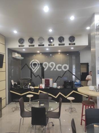 AREA KOMERSIAL! Ruko di Medan Maimun, Luas 384m2m², Posisi Premium AREA KOMERSIAL! Ruko di Medan Maimun, Luas 384m2m², Posisi Premium