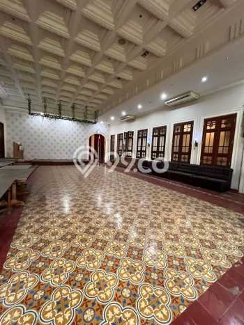 Lokasi terbaik! Rumah siap huni dikontrakkan di Medan Barat LB 1600m2 Lokasi terbaik! Rumah siap huni dikontrakkan di Medan Barat LB 1600m2