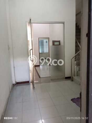 Ruko Siap Pakai Kawasan Medan Perjuangan, Luas 272m2m², Area Komersial, Akses Bagus Ruko Siap Pakai Kawasan Medan Perjuangan, Luas 272m2m², Area Komersial, Akses Bagus