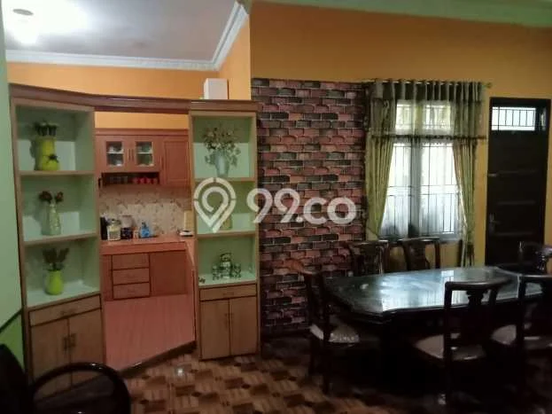 Rumah Lokasi Strategis di Medan Amplas, Medan, Luas 250m2m² LB 180m2m² Rumah Lokasi Strategis di Medan Amplas, Medan, Luas 250m2m² LB 180m2m²