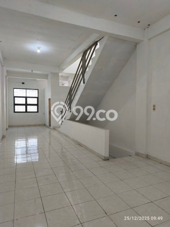 Area Strategis! Disewakan Ruko Lokasi Medan Kota, Medan Cocok untuk Bisnis Area Strategis! Disewakan Ruko Lokasi Medan Kota, Medan Cocok untuk Bisnis