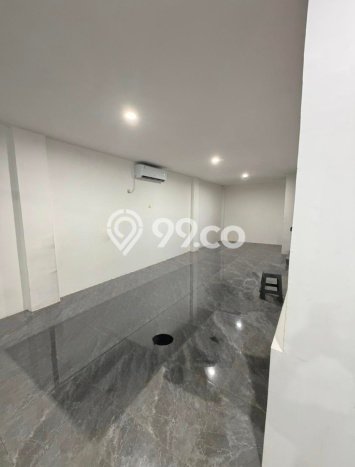Area Ramai! Ruko Dijual di Kelapa Gading untuk Bisnis Luas Bangunan 288m2 Area Ramai! Ruko Dijual di Kelapa Gading untuk Bisnis Luas Bangunan 288m2