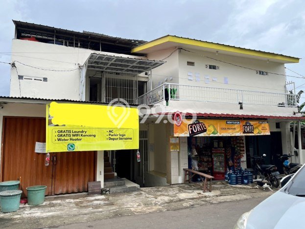 Peluang Investasi! Kost Dijual di Beji, Depok, 40 KT, 21 KM, Luas 500m2 Peluang Investasi! Kost Dijual di Beji, Depok, 40 KT, 21 KM, Luas 500m2