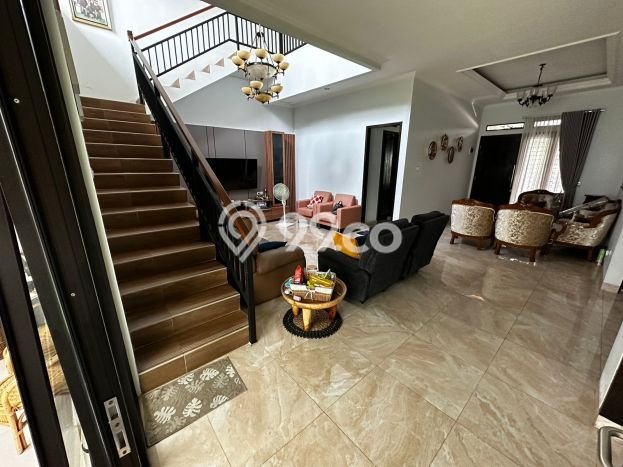 Jual Rumah Mewah Elegan Dengan View Cantik di BSD City, Tangerang Jual Rumah Mewah Elegan Dengan View Cantik di BSD City, Tangerang