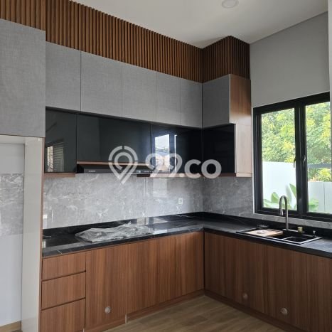 Dijual Rumah Mewah Elegan Dengan View Cantik di BSD Griya Loka, Tangerang Dijual Rumah Mewah Elegan Dengan View Cantik di BSD Griya Loka, Tangerang