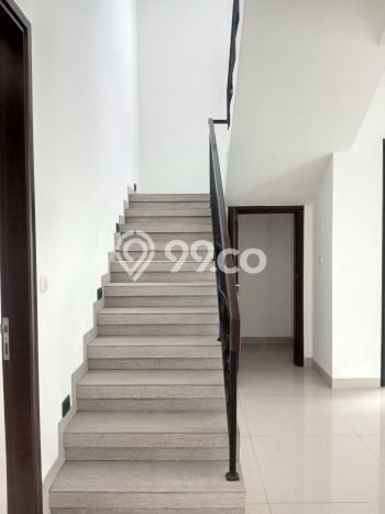 Hunian Mewah LB 250m2 Siap Pakai Desain Elegan di BSD City, Tangerang Hunian Mewah LB 250m2 Siap Pakai Desain Elegan di BSD City, Tangerang