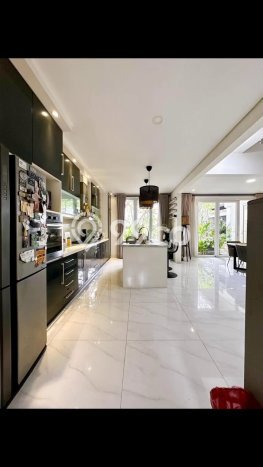 For Sale Rumah Mewah Exclusive di Pondok Aren, Tangerang Selatan For Sale Rumah Mewah Exclusive di Pondok Aren, Tangerang Selatan