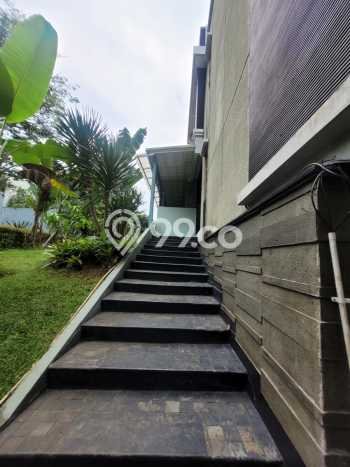Hunian Elit LB 750m2 Siap Pakai Desain Elegan di BSD, Tangerang Hunian Elit LB 750m2 Siap Pakai Desain Elegan di BSD, Tangerang