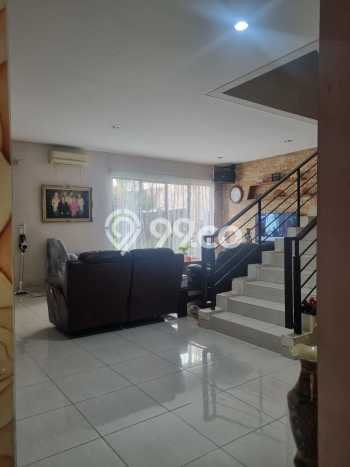 Rumah Mewah LB 300m2 Siap Huni Desain Elegan di BSD Green Cove, Tangerang Rumah Mewah LB 300m2 Siap Huni Desain Elegan di BSD Green Cove, Tangerang