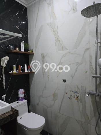 Ready to Use! Luxury House LT 202m2 Desain Modern di BSD Kencana Loka Ready to Use! Luxury House LT 202m2 Desain Modern di BSD Kencana Loka