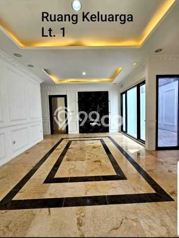 Rumah Eksklusif Siap Huni LT 750m2 di Jagakarsa, Jakarta Selatan Rumah Eksklusif Siap Huni LT 750m2 di Jagakarsa, Jakarta Selatan