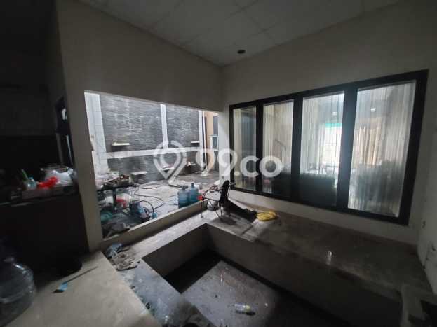 Jual Rumah Luas Elegan Dengan View Cantik di Serpong Villa Melati Mas, Tangerang Selatan Jual Rumah Luas Elegan Dengan View Cantik di Serpong Villa Melati Mas, Tangerang Selatan