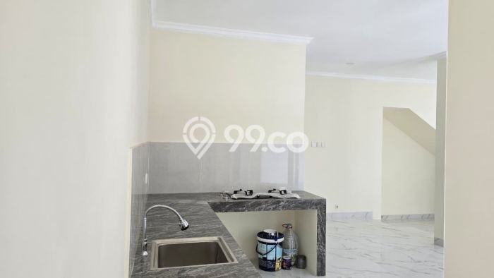 Rumah Luxury Modern Tanpa Renovasi di BSD City Tangerang Rumah Luxury Modern Tanpa Renovasi di BSD City Tangerang