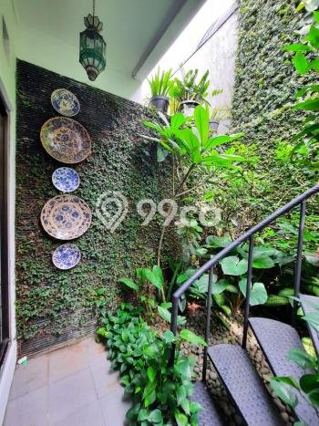 Jual Rumah Eksklusif 2 KT di Sektor 9-Bintaro, Tangerang Selatan Jual Rumah Eksklusif 2 KT di Sektor 9-Bintaro, Tangerang Selatan