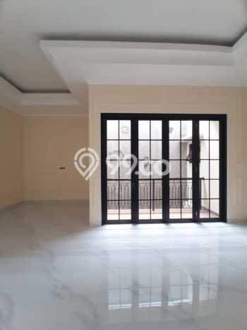 For Sale Rumah Elit Exclusive di BSD, Tangerang Selatan For Sale Rumah Elit Exclusive di BSD, Tangerang Selatan