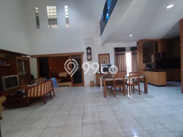 Hunian Mewah LB 300m2 Siap Huni Desain Elegan di BSD Puspita Loka, Tangerang Hunian Mewah LB 300m2 Siap Huni Desain Elegan di BSD Puspita Loka, Tangerang