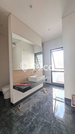 Jual Rumah Mewah Megah Dengan View Cantik di BSD The Icon, Tangerang Jual Rumah Mewah Megah Dengan View Cantik di BSD The Icon, Tangerang