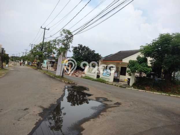 Jual Rumah Bagus Siap Huni LB 100m2 di Cisauk, Tangerang Jual Rumah Bagus Siap Huni LB 100m2 di Cisauk, Tangerang
