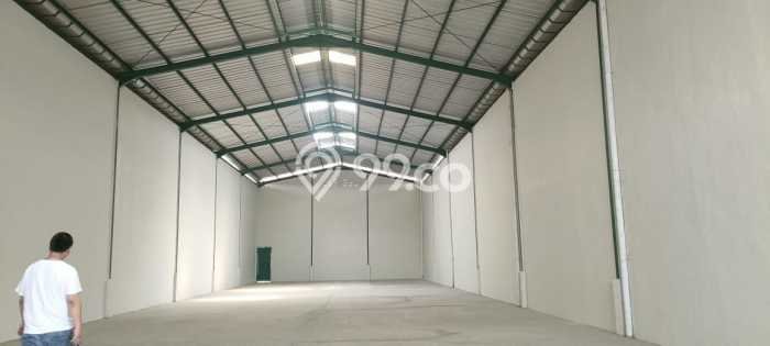 Gudang For Rent di Gunung Sindur, Luas 360m², Kawasan Strategis, Siap Operasi Gudang For Rent di Gunung Sindur, Luas 360m², Kawasan Strategis, Siap Operasi