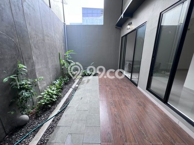 Rumah Elit LB 300m2 Siap Pakai Desain Elegan di BSD Puspita Loka, Tangerang Rumah Elit LB 300m2 Siap Pakai Desain Elegan di BSD Puspita Loka, Tangerang