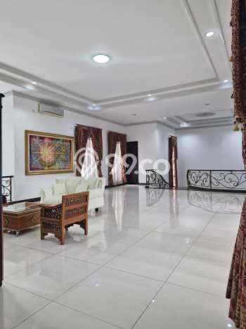 Rumah Luxury Modern Siap Huni di BSD Bukit Golf Tangerang Rumah Luxury Modern Siap Huni di BSD Bukit Golf Tangerang