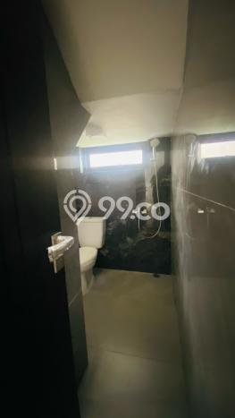 Ready to Use! Luxury House LT 204m2 Desain Modern di BSD City Ready to Use! Luxury House LT 204m2 Desain Modern di BSD City