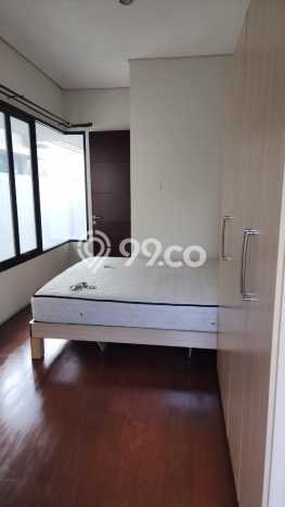 Hunian Mewah Dijual LT 200m2 di Pesanggrahan, Jakarta Selatan Hunian Mewah Dijual LT 200m2 di Pesanggrahan, Jakarta Selatan