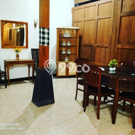 Rumah Mewah Siap Huni LT 1468m2 di Banguntapan, Bantul Rumah Mewah Siap Huni LT 1468m2 di Banguntapan, Bantul