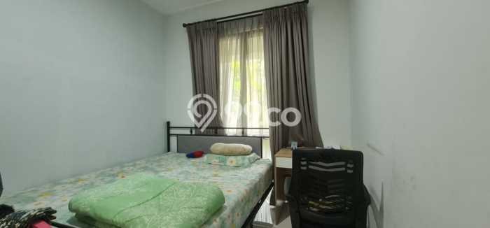 Ready to Use! Luxury House LT 162m2 Desain Modern di BSD City Ready to Use! Luxury House LT 162m2 Desain Modern di BSD City