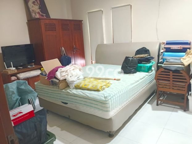 Rumah Elit Modern Siap Huni di BSD Puspita Loka Tangerang Rumah Elit Modern Siap Huni di BSD Puspita Loka Tangerang