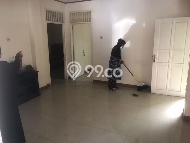 For Sale Rumah 4 Kamar Lokasi Ideal Bagus dan Strategis di Pamulang For Sale Rumah 4 Kamar Lokasi Ideal Bagus dan Strategis di Pamulang