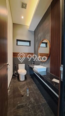 Jual Rumah Mewah Megah Dengan View Cantik di BSD The Icon, Tangerang Jual Rumah Mewah Megah Dengan View Cantik di BSD The Icon, Tangerang