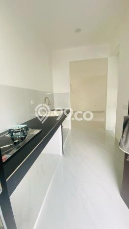 Ready to Use! Luxury House LT 204m2 Desain Modern di BSD City Ready to Use! Luxury House LT 204m2 Desain Modern di BSD City