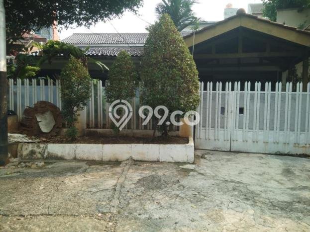 Ready to Use! Premium House LT 385m2 Desain Modern di Senopati Ready to Use! Premium House LT 385m2 Desain Modern di Senopati
