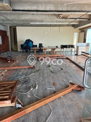 Disewakan Komersial di Kawasan Ramai Kemang Luas 420m2 Disewakan Komersial di Kawasan Ramai Kemang Luas 420m2