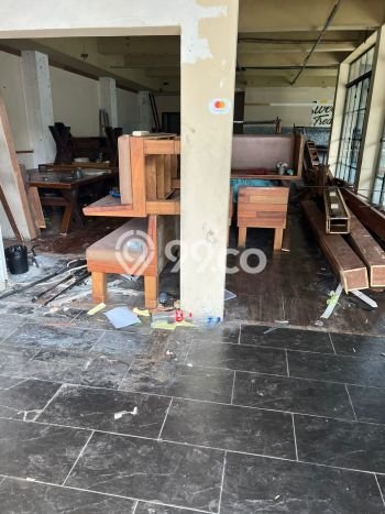Disewakan Komersial di Kawasan Ramai Kemang Luas 420m2 Disewakan Komersial di Kawasan Ramai Kemang Luas 420m2