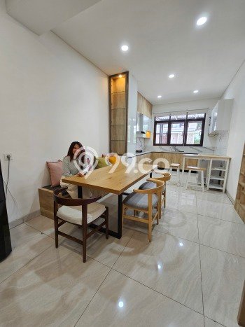 Rumah Luxury Modern Tanpa Renovasi di BSD City Tangerang Rumah Luxury Modern Tanpa Renovasi di BSD City Tangerang