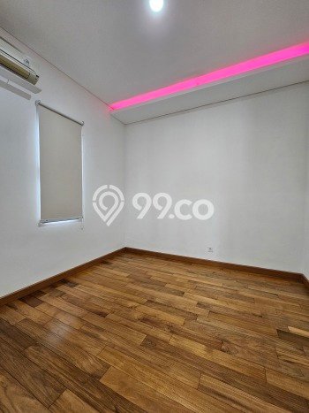 Rumah Luxury Modern Tanpa Renovasi di BSD City Tangerang Rumah Luxury Modern Tanpa Renovasi di BSD City Tangerang