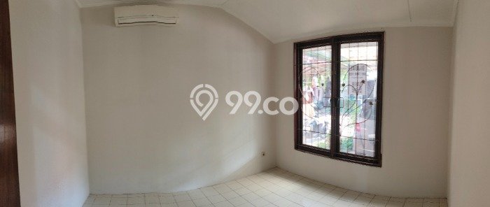 Rumah Luas Asri 3 KT Siap Huni di Lippo Karawaci Tangerang Rumah Luas Asri 3 KT Siap Huni di Lippo Karawaci Tangerang